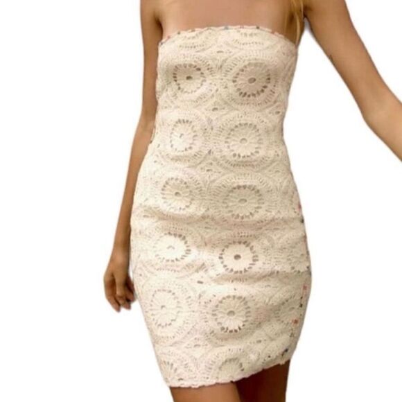 Zara Beige Crotchet Strapless Mini
Dress (Size Medium) - Picture 1 of 8